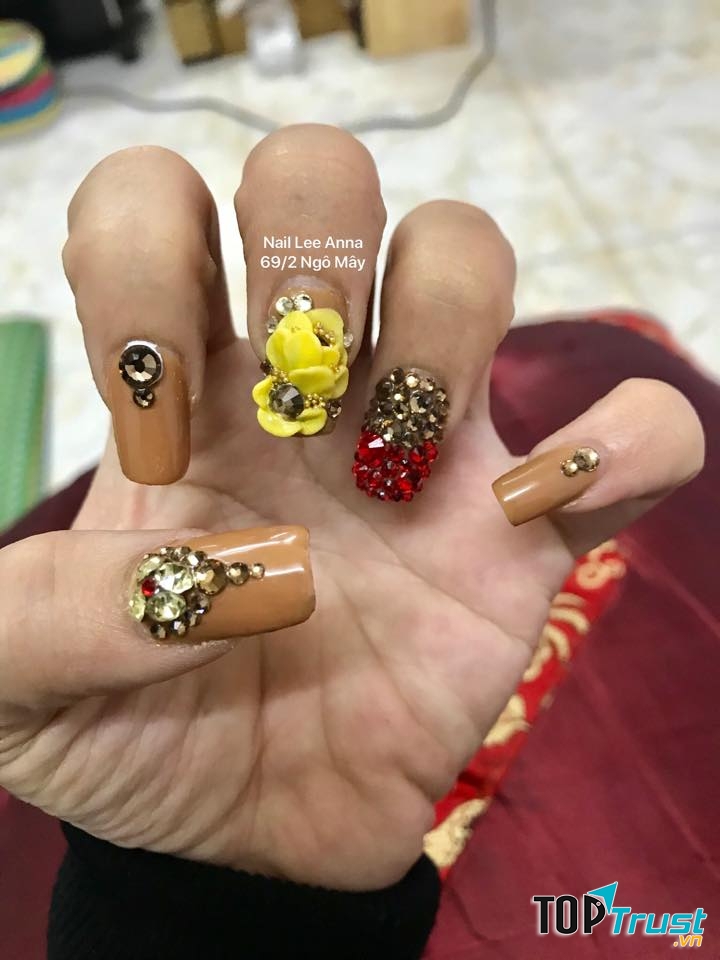 Lee Anna Nail