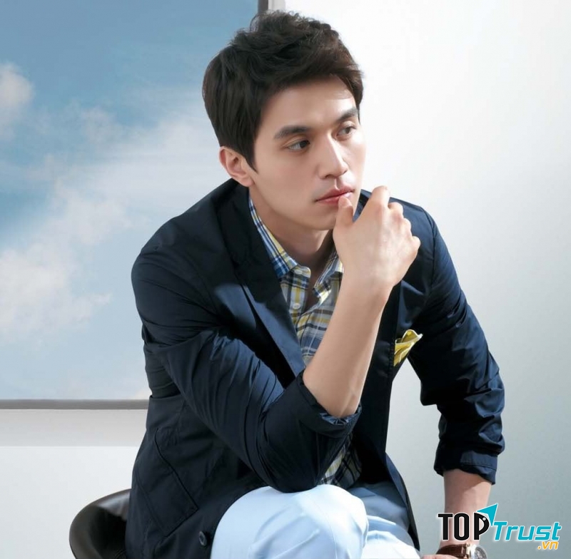 Lee Dong Wook