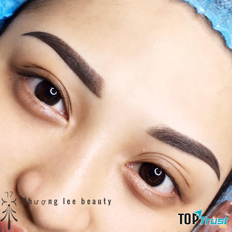Lee-Eyebrows