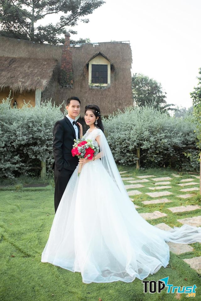 LEE HUY Wedding Studio