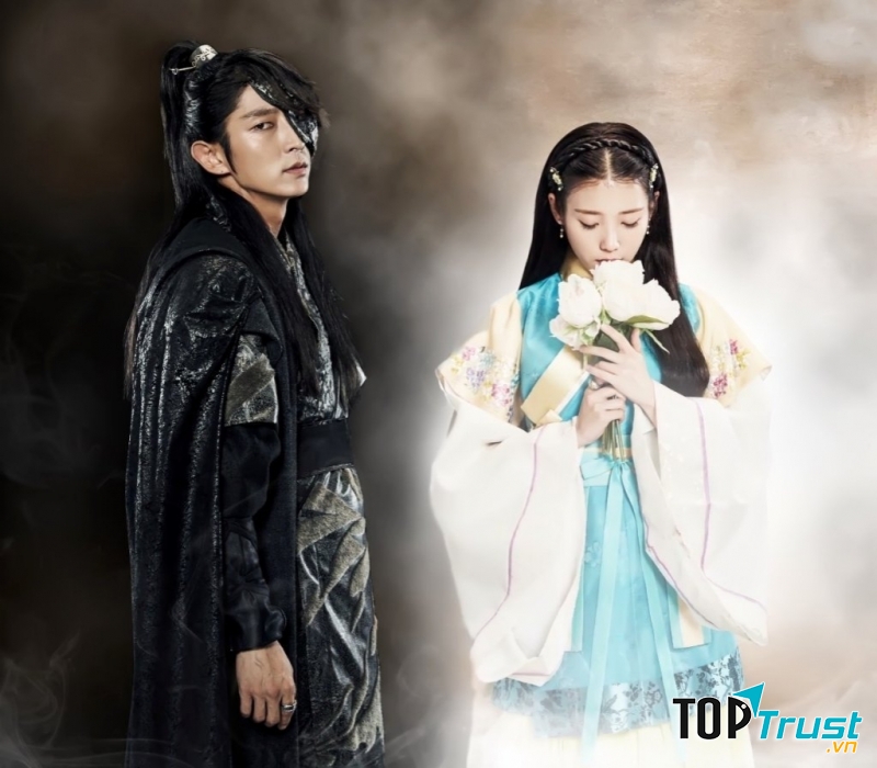 Tạo hình của Lee Jun Ki và IU trong phim Người tình ánh trăng