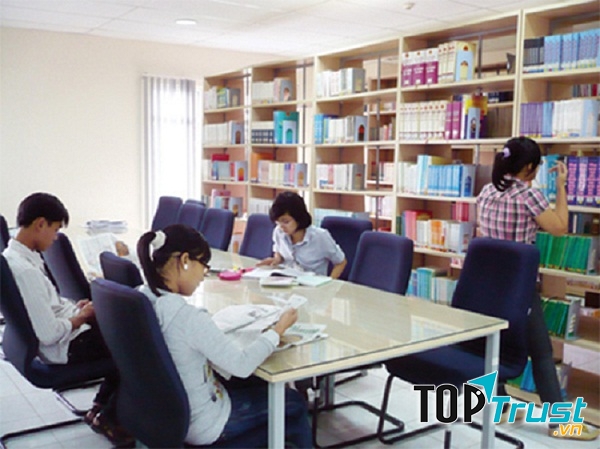 Lên thư viện để tiết kiệm điện