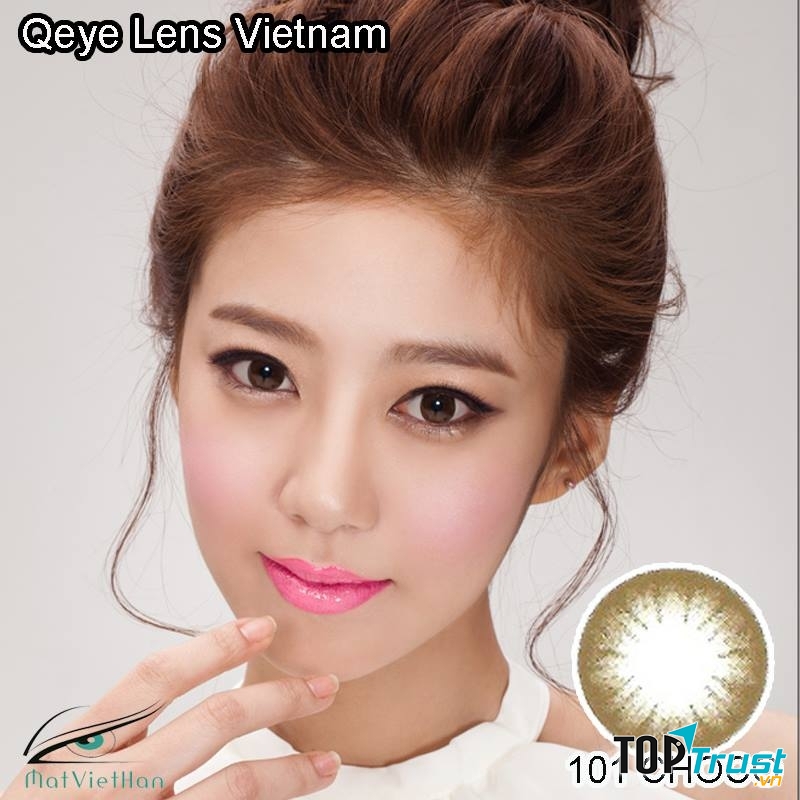 Một mẫu kính áp tròng Q-eye của G&G Contact Lenses Korea