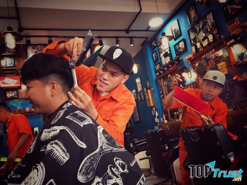 Leo Barber Shop