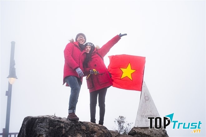 Đỉnh Fansipan - nóc nhà của Đông Dương là giấc mơ của nhiều người trẻ
