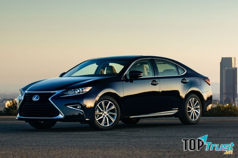 Lexus ES300h 2016