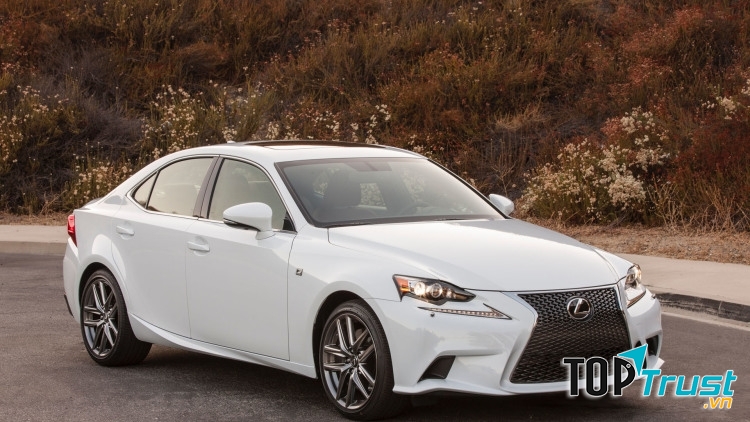 Lexus IS: 20.560 xe