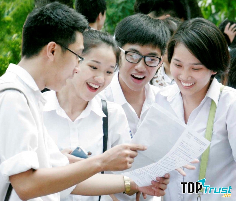 Có bạn thân, việc tổ chức học nhóm cũng sẽ dễ dàng hơn.