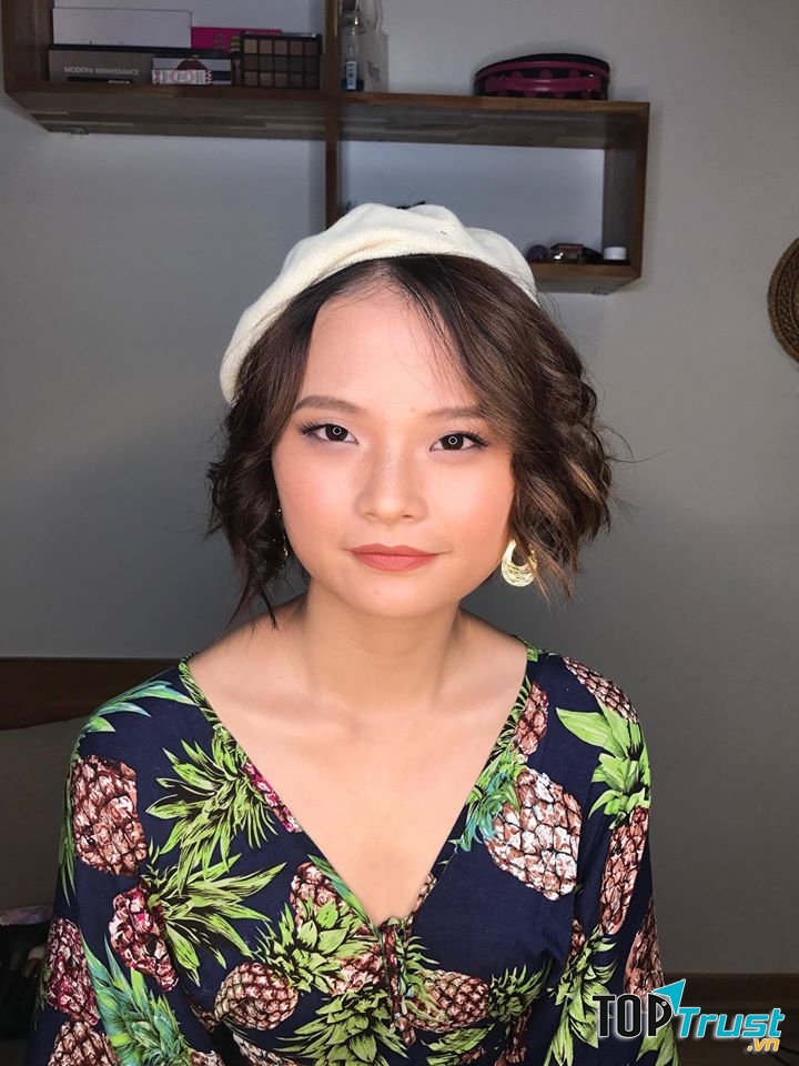 Lili Makeup Artistry