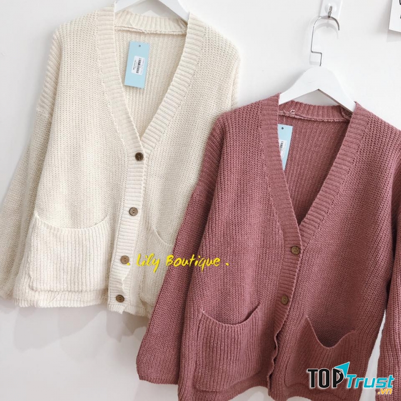 Áo len là một trong những trang phục không thể thiếu cho các chị em trong suốt mùa đông