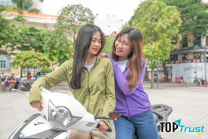 Mẫu quần vừa được cho ra mắtLime Orange thường xuyên thiết kế và thay đổi các mẫu áo khoác mới phục vụ cho nhu cầu mua sắm của khách hàng