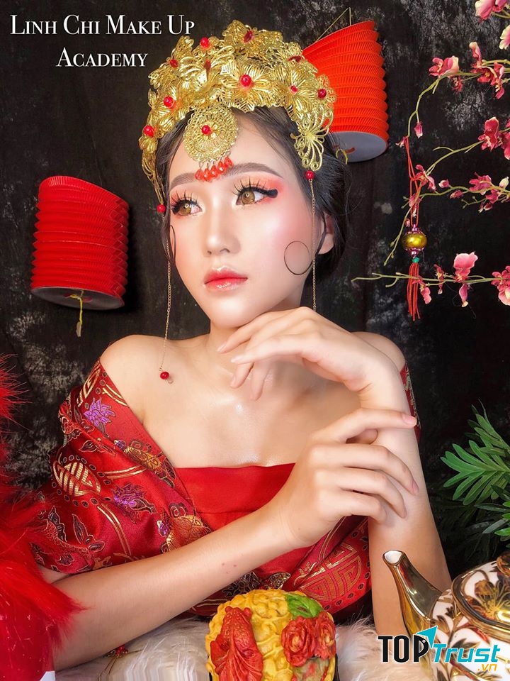 Linh Chi Make UP