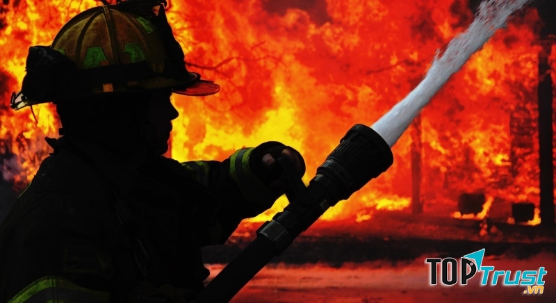 Lính cứu hoả là một trong những ngành nghề nguy hiểm nhất hiện nay
