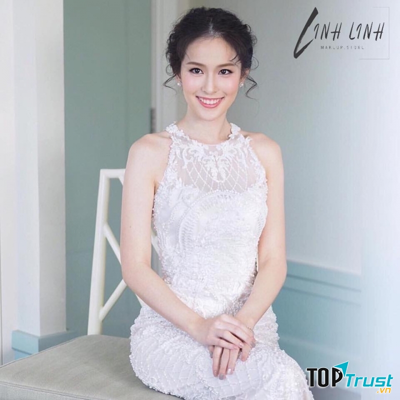 Linh Linh Makeup Store