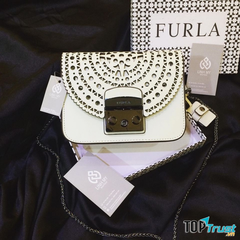 Túi Furla lỗ tại cửa hàng Túi Xách Đà Nẵng có giá: 1.300.000 VNĐ