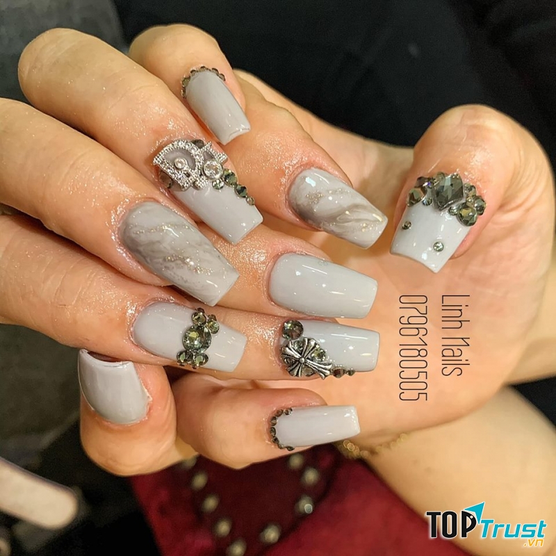 Linh Nail