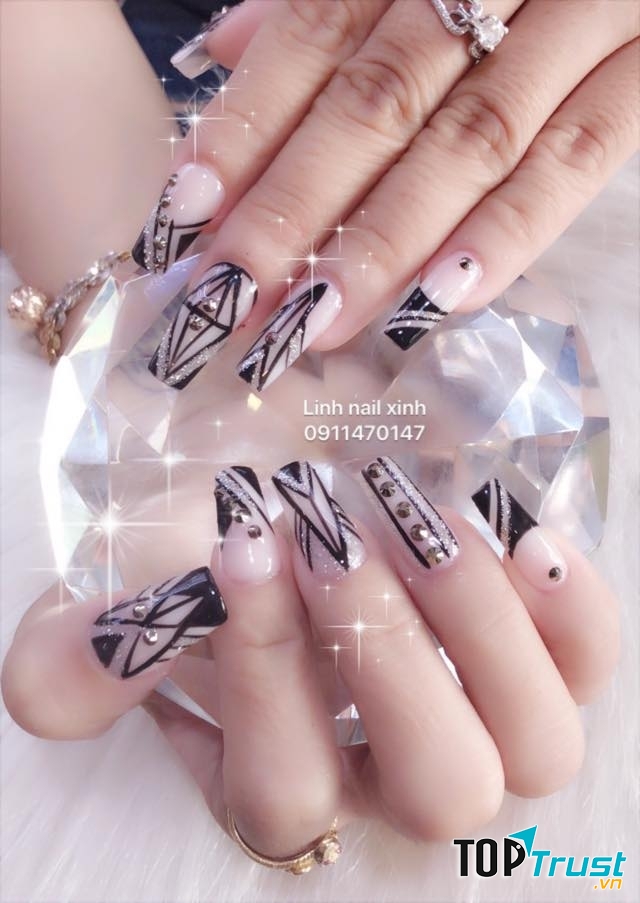 Linh Nail Xinh (Nailxinh Lung Linh)