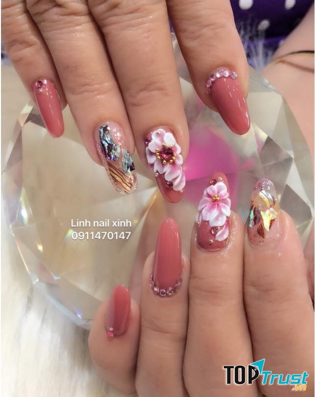 Linh Nail Xinh (Nailxinh Lung Linh)