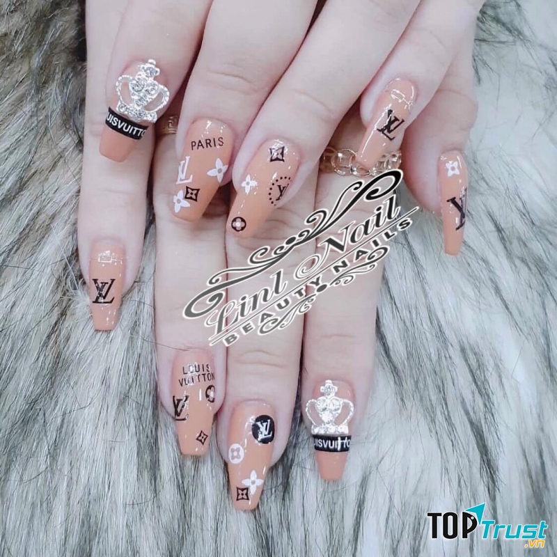 Linl Nails
