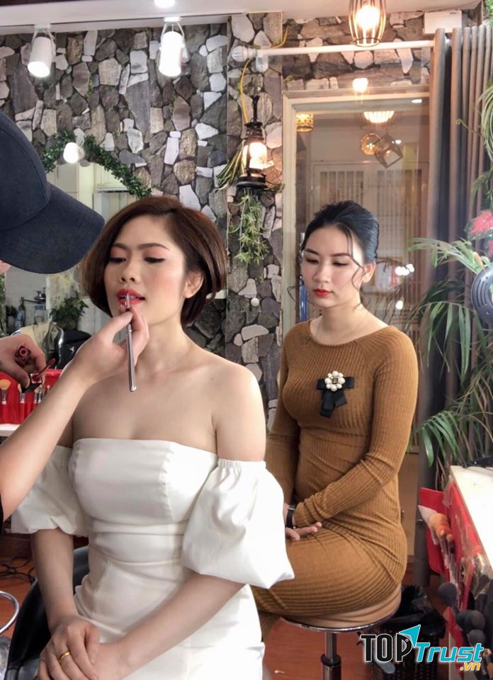 Trang điểm Liplip