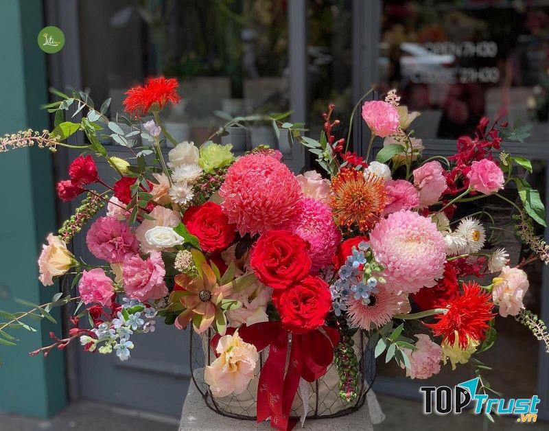 Liti Florist hứa hẹn sẽ đem đến những bó hoa tươi đẹp nhất, khiến bạn hài lòng nhất