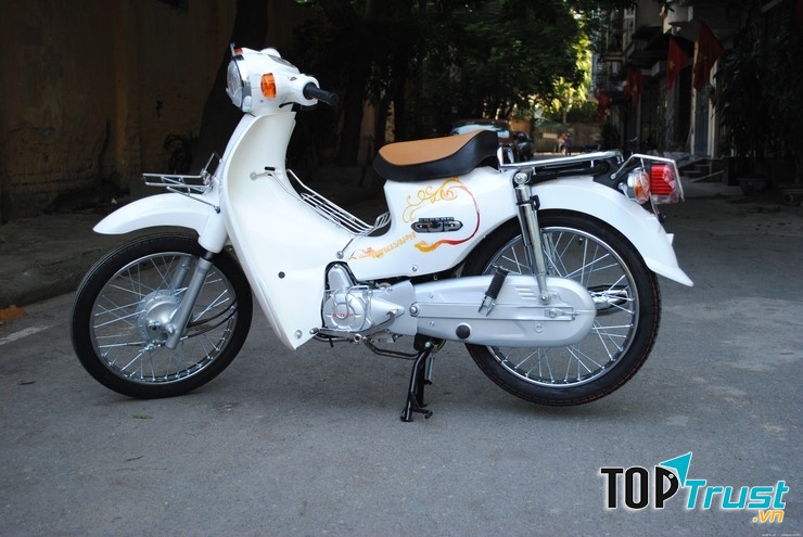 Little Club (Thái Lan) với thiết kế tinh tế, trẻ trung