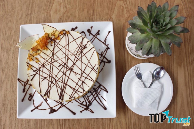 Little Garden Coffee & Cake
