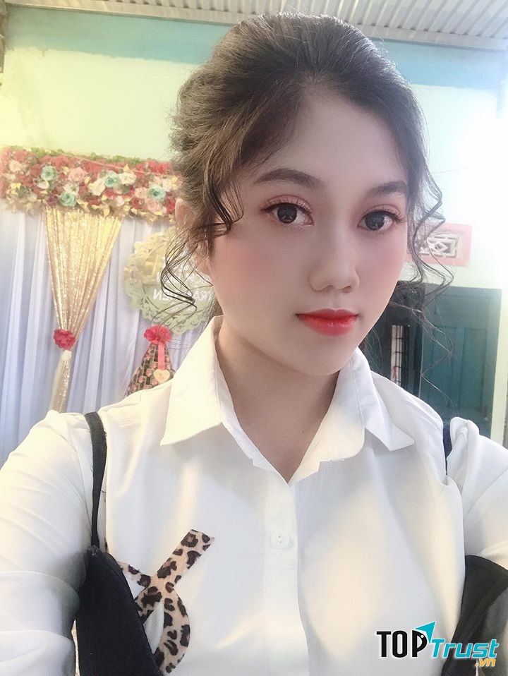 Make up nhẹ nhàng