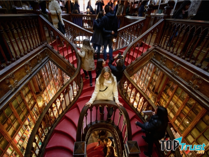 Livraria Lello, Porto (Bồ Đào Nha)