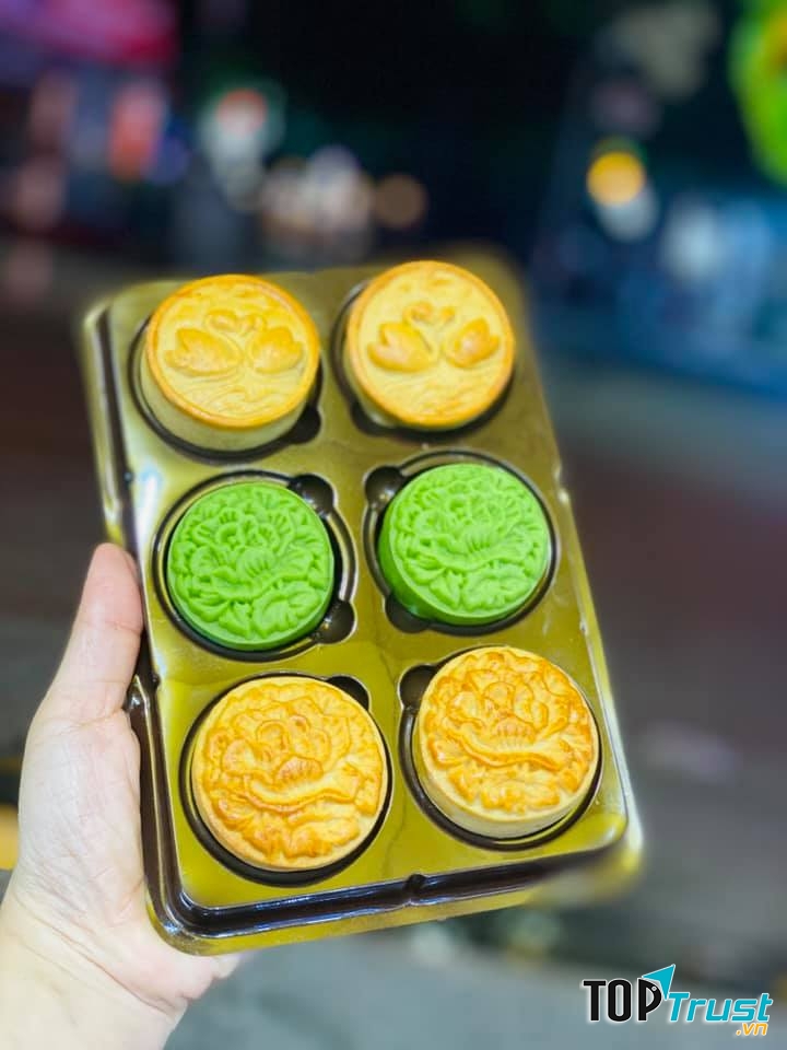 Bánh được làm hoàn toàn từ nguyên liệu sạch, an toàn