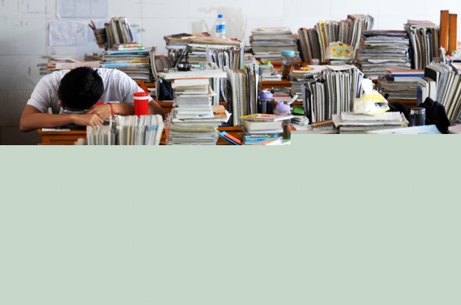 Đừng quá lo lắng về điểm số để tránh tình trạng mệt mỏi do thời gian ôn tập nhiều