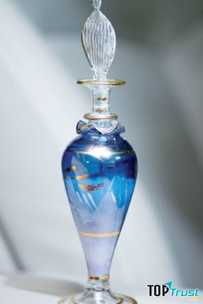 Lọ muối nhỏ loại bỏ hết những nguồn năng lượng xấu đọng lại trong xe