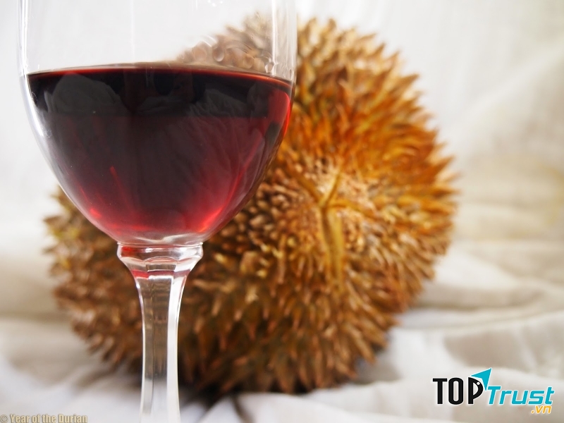 Loại bỏ quan niệm sầu riêng kết hợp sữa/rượu = nọc độc rắn