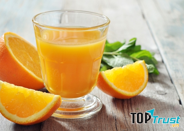 Nước cam vắt uống rất tốt cho sức khỏe