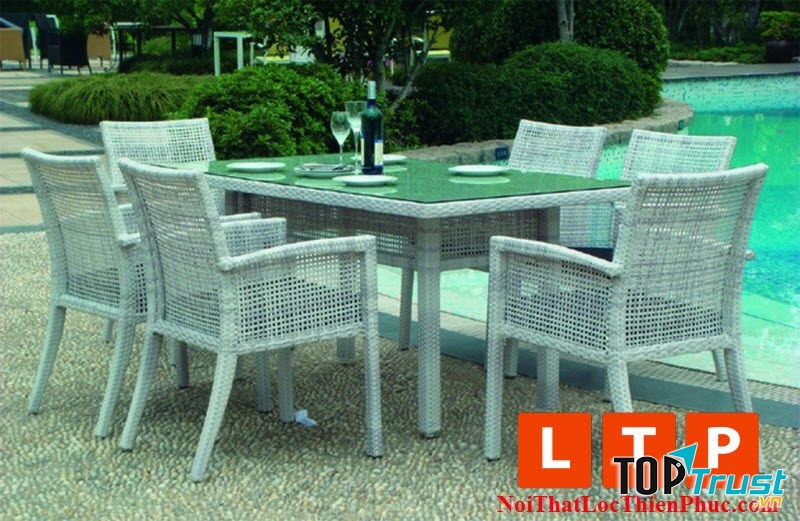 Bàn ghế Lộc Thiến Phúc