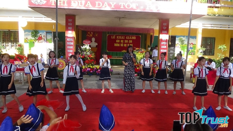 Lời dẫn đón học sinh vào lớp 1 (số 1)