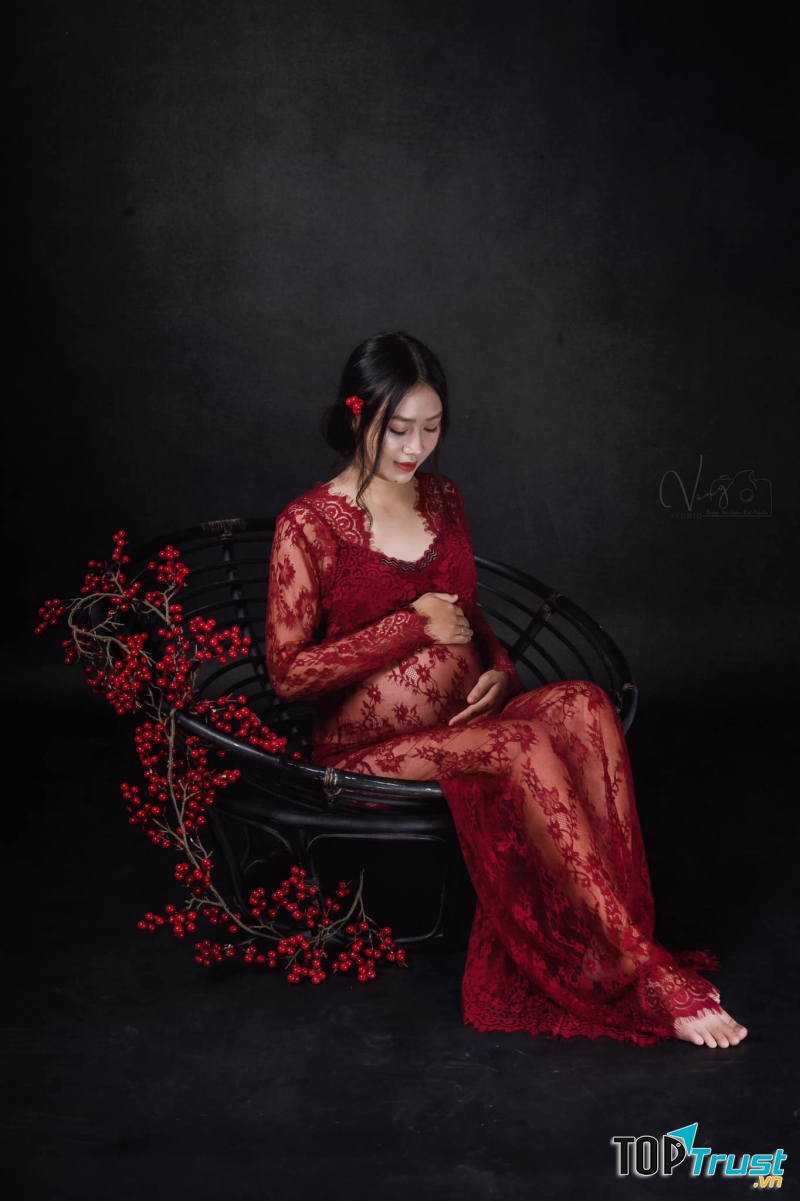 Loi Nguyen (Vàng Studio)