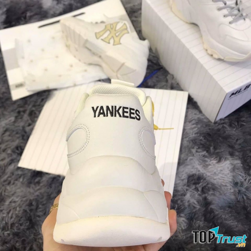 Lôi Sneaker