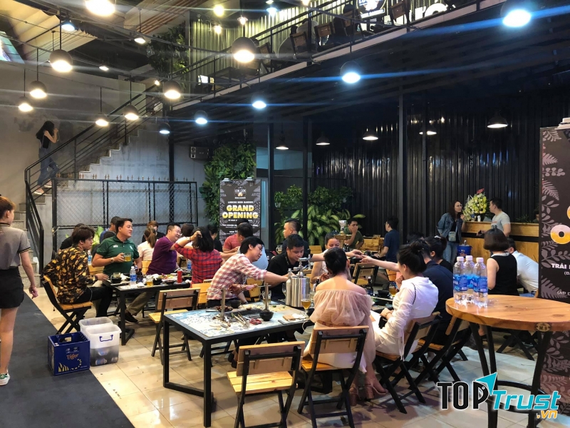 Lokcok beer garden