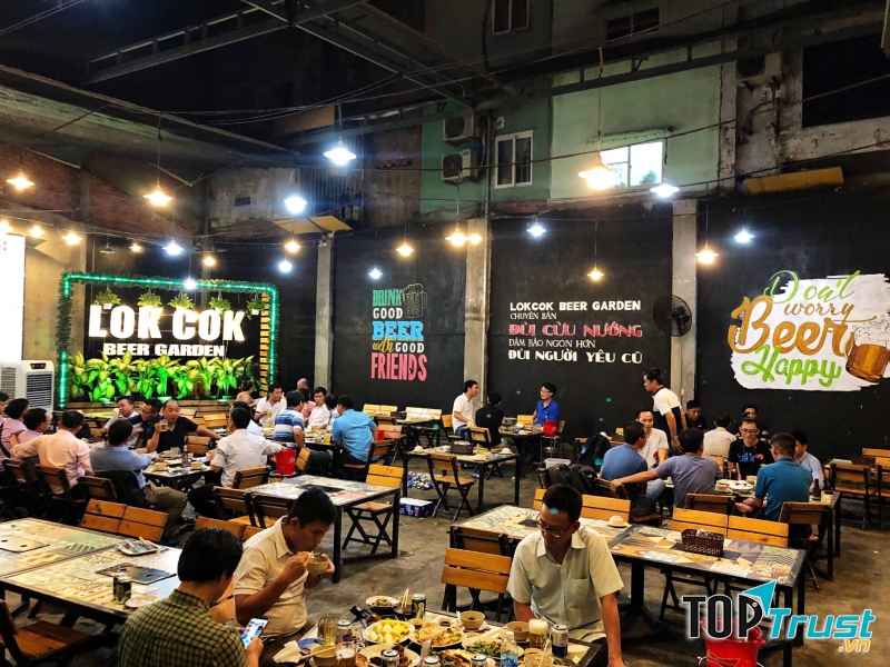 Lokcok beer garden