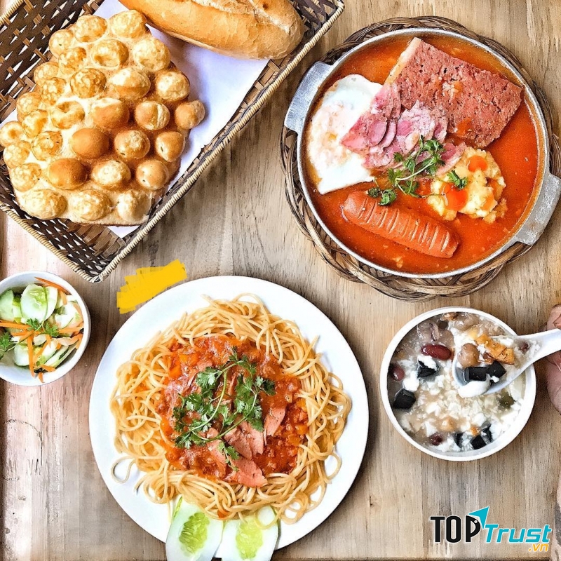 Món ăn tại Loki House