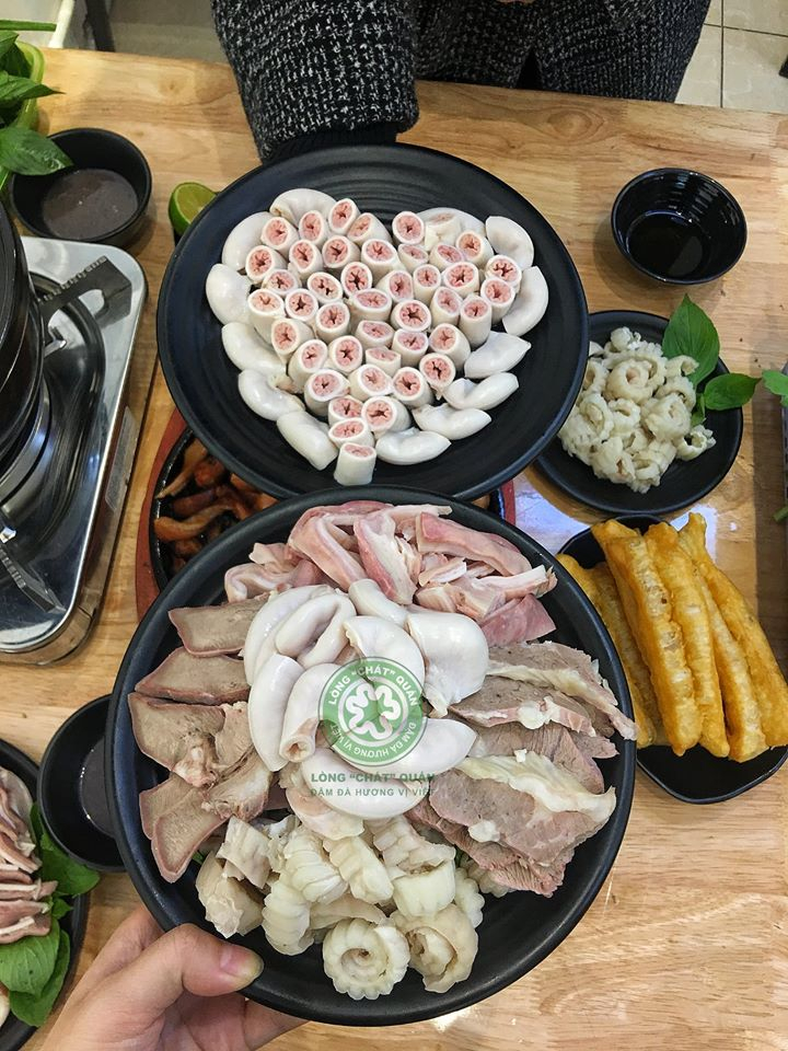 Lòng rán vàng r﻿uộm, đều đẹp mắt.