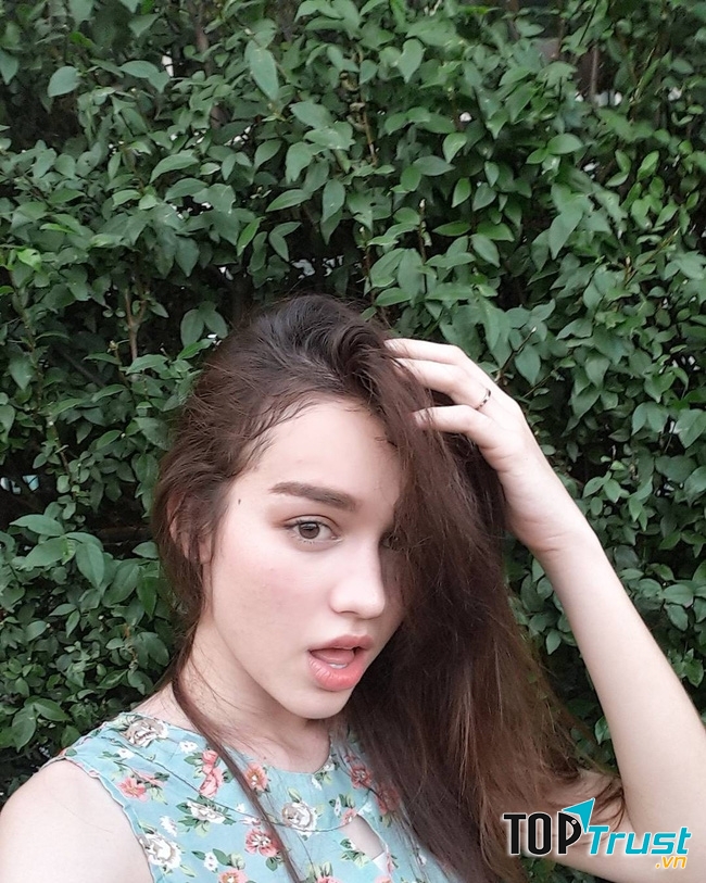 Lông mày kết hợp