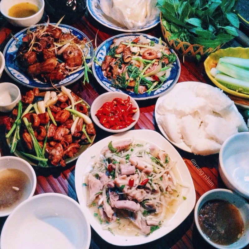 Đây là một địa chỉ rất nổi tiếng mà người mê lòng rán không ai không biết.