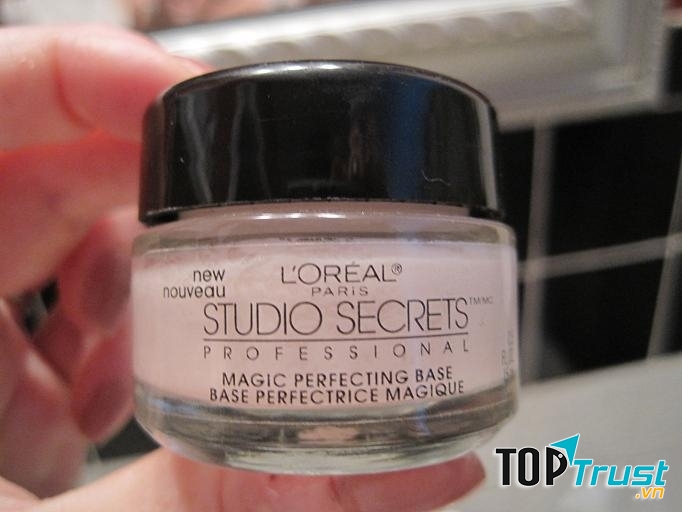 L’Oreal Paris Studio Secrets Professional Magic Perfecting Base