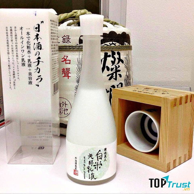 Sản phẩm có mùi hương nhẹ, dễ chịu, thoang thoảng của rượu sake