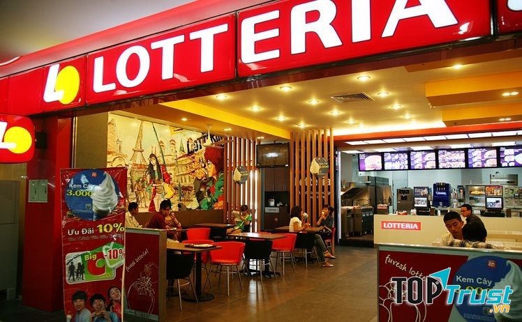 Lotteria hiện là đối thủ nặng ký nhất đối với ông trùm KFC.