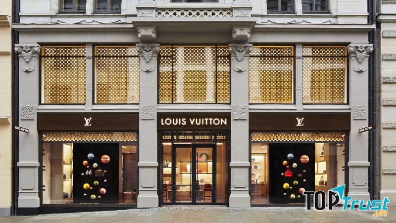 Một cửa hàng Louis Vuitton xinh đẹp