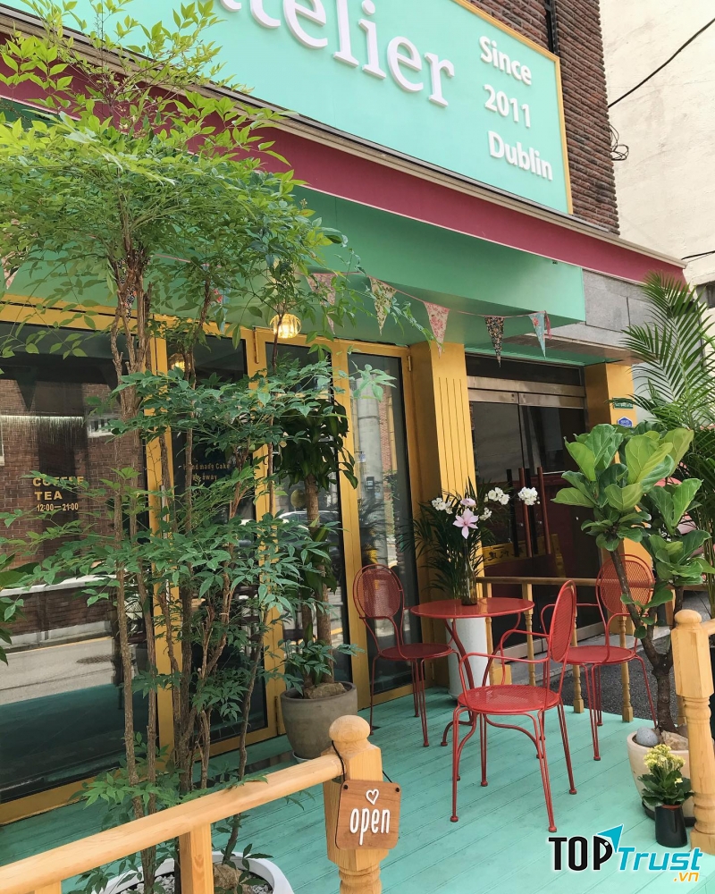 Love Is Art atelier Dublin