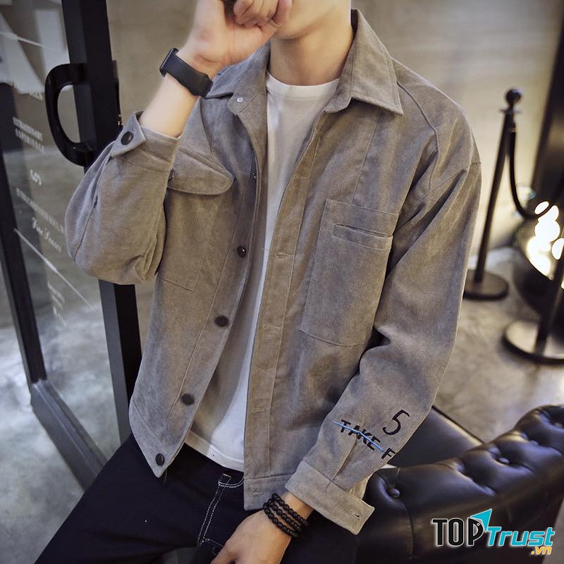 Các sản phẩm của Lovely Shop rất đa dạng và phong phú, thay đổi phù hợp theo mùa